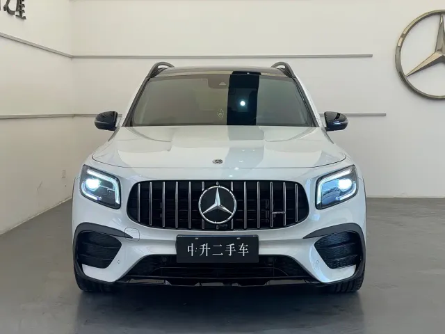 Mercedes-Benz GLB AMG — Фото автомобиля 2