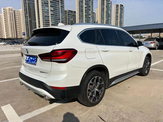 BMW X1 — Фото автомобиля 3