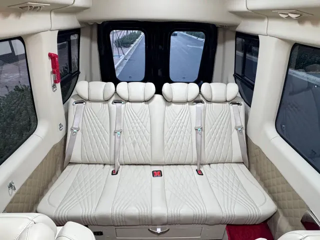 Iveco Daily — Фото автомобиля 10