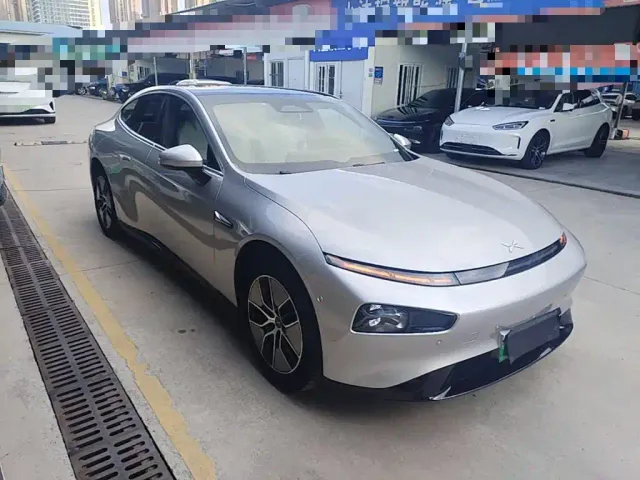 Xpeng P7 — Фото автомобиля 21