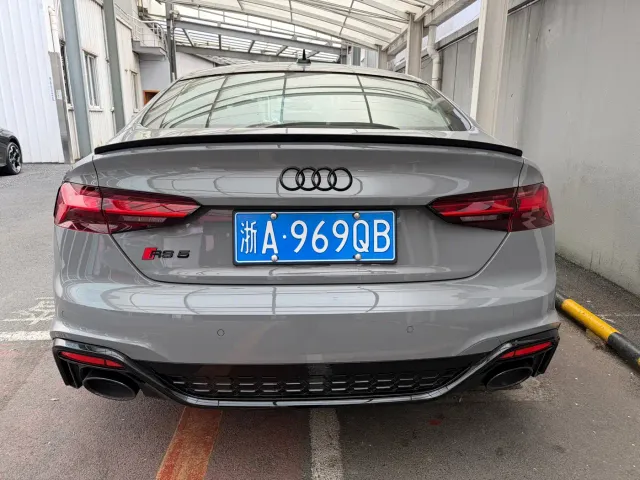 Audi RS 5 — Фото автомобиля 6