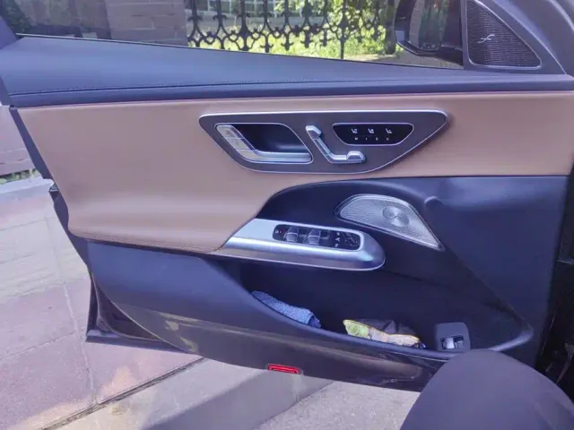 Mercedes-Benz E-Class — Фото автомобиля 7