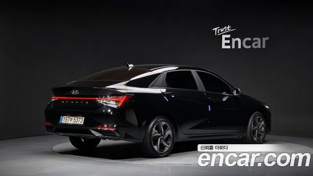 Hyundai Avante CN7 — Фото автомобиля 2