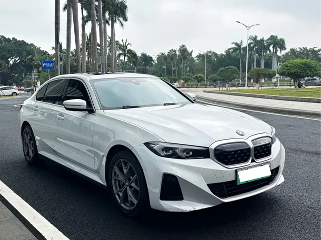 BMW i3 — Фото автомобиля 3