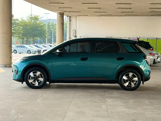 GAC Aion UT — Фото автомобиля 4