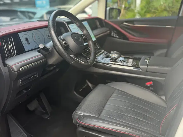 GAC Trumpchi E9 — Фото автомобиля 21