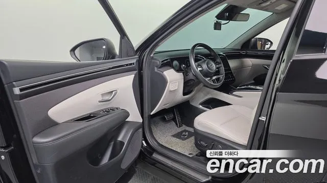 Hyundai Tucson Tucson (NX4) Дизель 2.0 4WD — Фото автомобиля 11