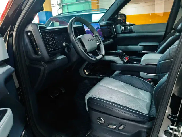 BYD FangChengBao Leopard 5 — Фото автомобиля 8