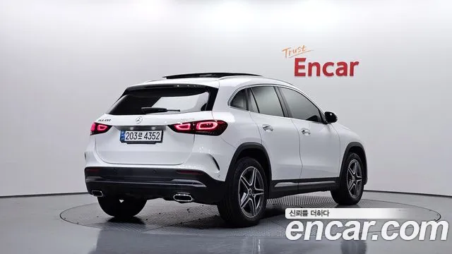 Mercedes-Benz GLA-Class H247 — Фото автомобиля 2