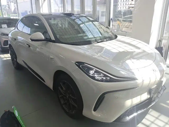 IM Motors LS6 — Фото автомобиля 3