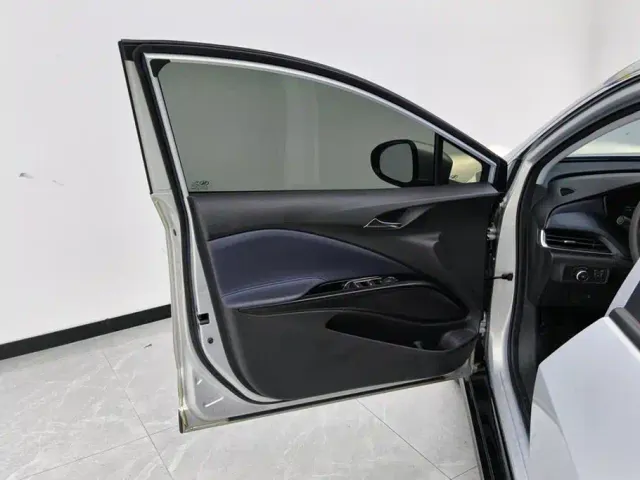 Buick Velite 6 — Фото автомобиля 7