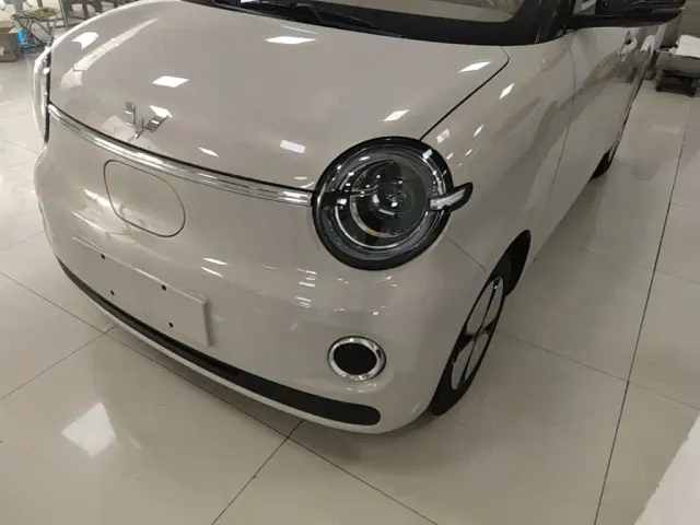 Wuling Hongguang Mini EV — Фото автомобиля 23