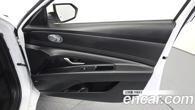 Hyundai Avante CN7 — Фото автомобиля 13