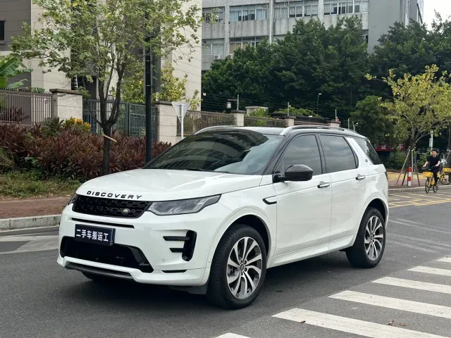 Фотография автомобиля — Land Rover Discovery Sport