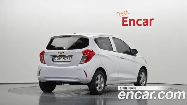 Chevrolet Spark — Фото автомобиля 2