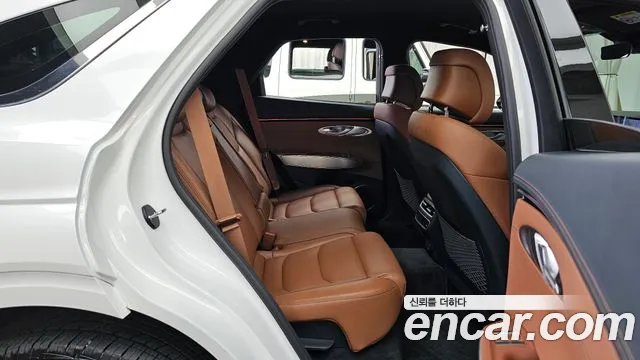 Genesis GV70 2.5T Бензин 2WD — Фото автомобиля 11