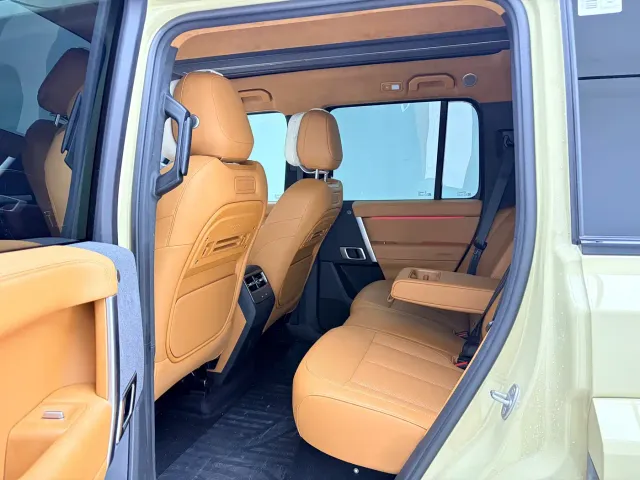 iCAR V27 — Фото автомобиля 6