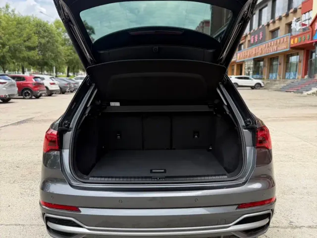 Audi Q3 — Фото автомобиля 14