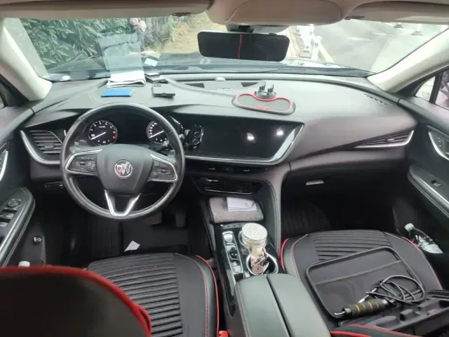 Buick Envision Plus — Фото автомобиля 5