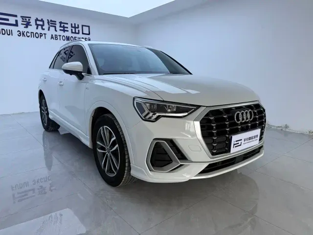 Audi Q3 — Фото автомобиля 3