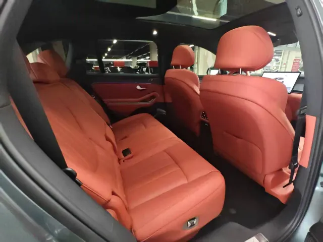 BYD Tang L — Фото автомобиля 23