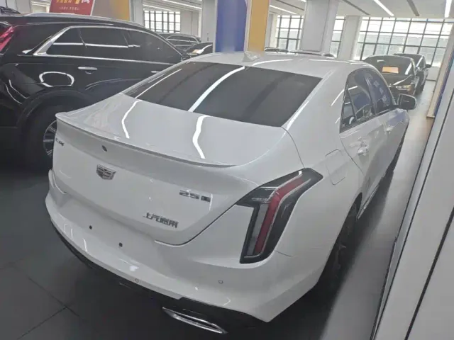 Cadillac CT4 — Фото автомобиля 6