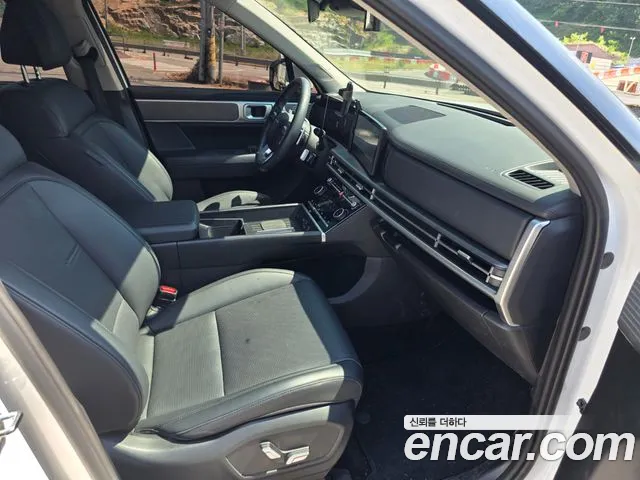 Hyundai Santafe Santa Fe (MX5) Бензин 2.5T 2WD — Фото автомобиля 9