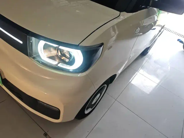 Wuling Hongguang Mini EV — Фото автомобиля 23