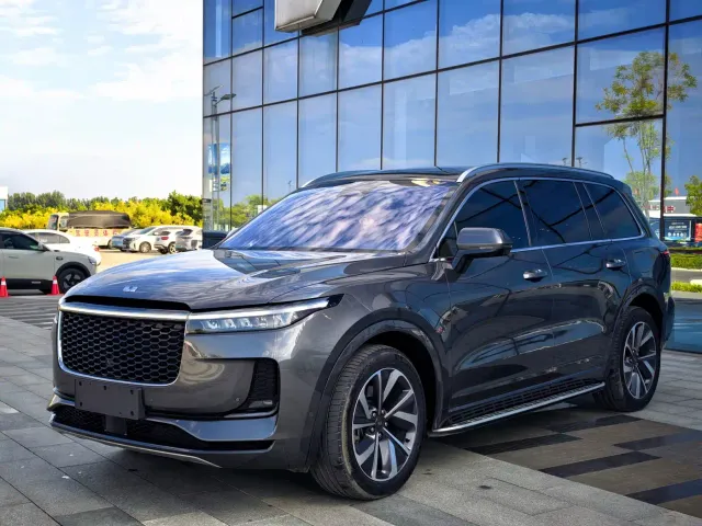 Фотография автомобиля — Li Auto ONE