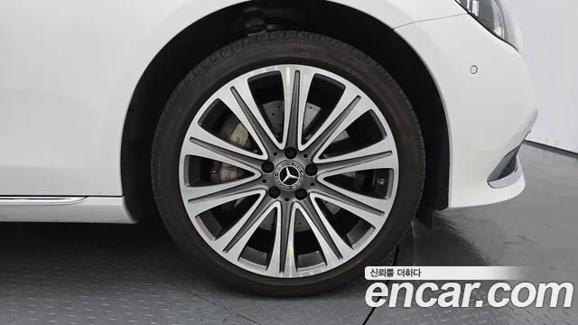 Mercedes-Benz E-Class W213 — Фото автомобиля 21