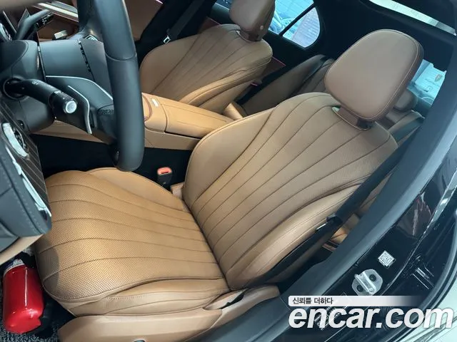 Mercedes-Benz E-Class W214 — Фото автомобиля 12