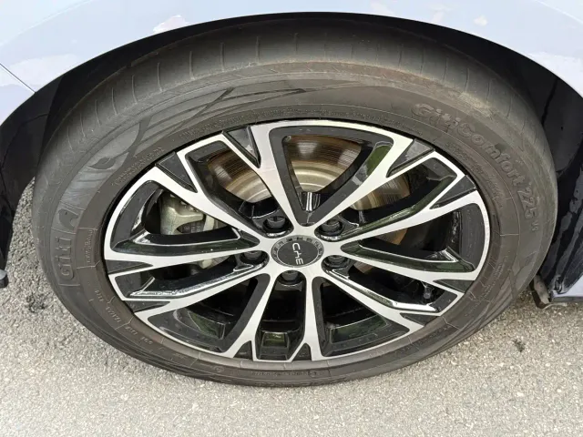 BYD Seal — Фото автомобиля 8