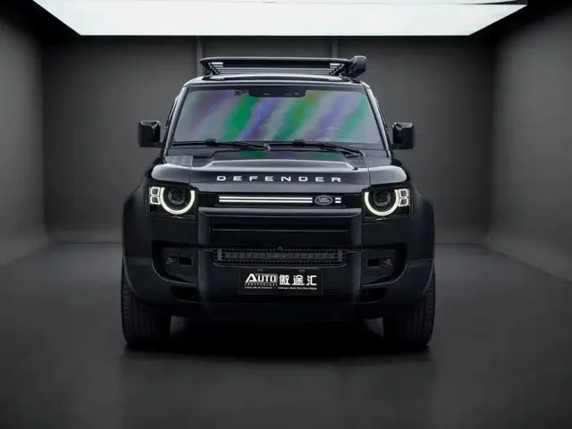 Land Rover Defender — Фото автомобиля 2