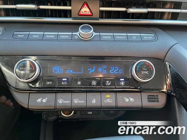 Hyundai Avante CN7 — Фото автомобиля 8