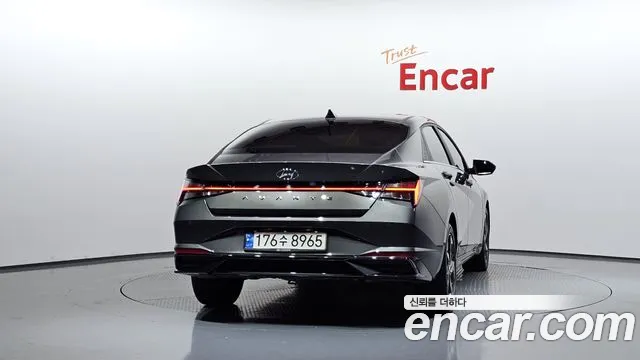 Hyundai Avante CN7 — Фото автомобиля 4