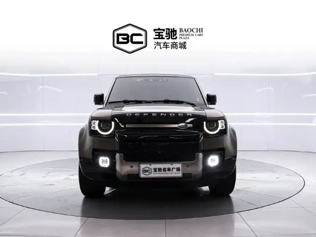 Land Rover Defender — Фото автомобиля 2
