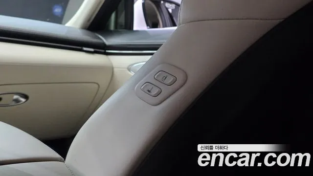 Genesis GV70 — Фото автомобиля 28