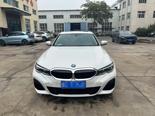 BMW 3 Series — Фото автомобиля 2