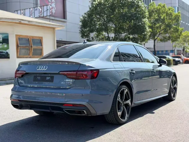 Audi A4L — Фото автомобиля 16