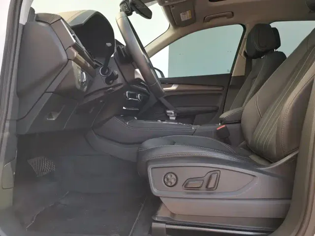 Audi Q5L — Фото автомобиля 6