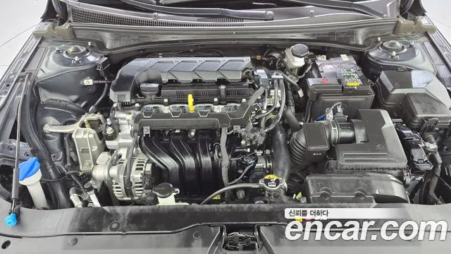 Hyundai Avante CN7 — Фото автомобиля 9