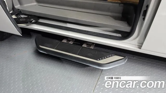 Hyundai Staria Staria L3.5 Lounge 7 мест — Фото автомобиля 25