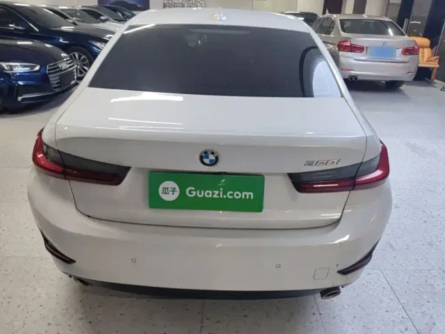 BMW 3 Series — Фото автомобиля 5