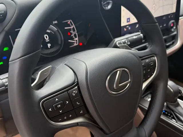 Lexus ES — Фото автомобиля 9
