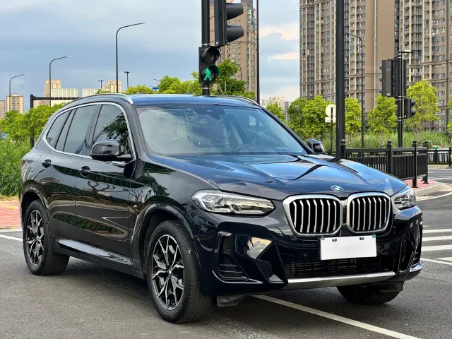 BMW X3 — Фото автомобиля 3