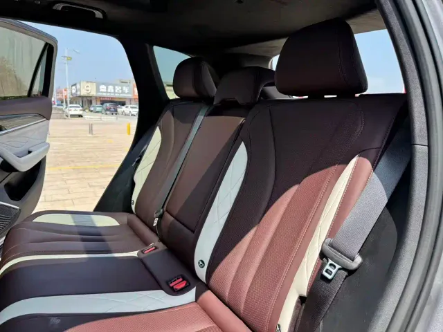 Geely Xingyue L — Фото автомобиля 17