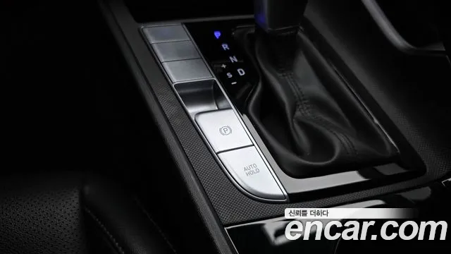 Hyundai Avante CN7 — Фото автомобиля 12