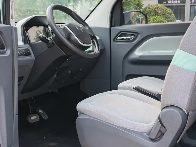 Wuling Hongguang Mini EV — Фото автомобиля 9