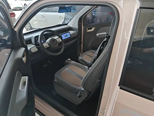 Wuling Hongguang Mini EV — Фото автомобиля 10
