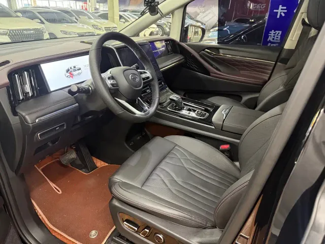 GAC Trumpchi M8 — Фото автомобиля 7
